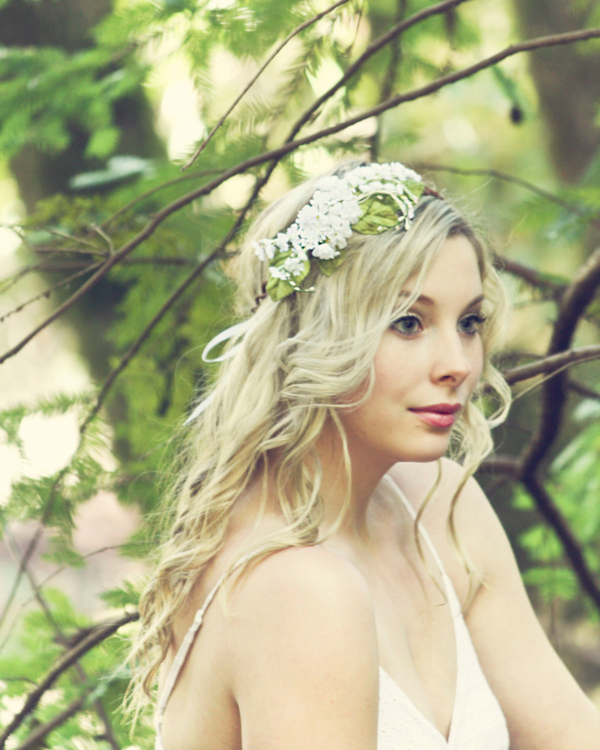 White Bridal Flower Crown, Wedding Hair Accessories, Wedding Flower Wreath Silk Flower Headband
